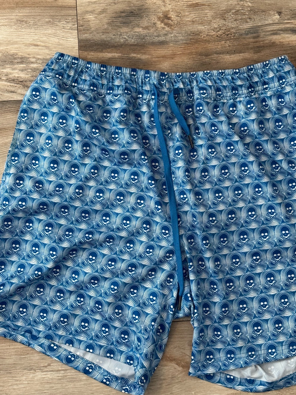 Robert Graham Swim Trunks Shorts Men XL Blue Skull Print Compression Lined Surf